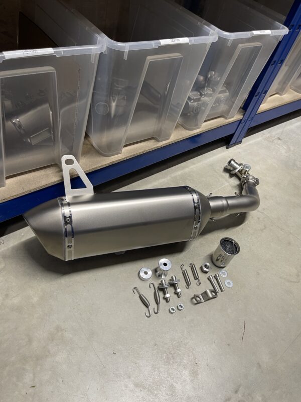 Vespa GTS 125-300 Auspuffanlage / Aluminium