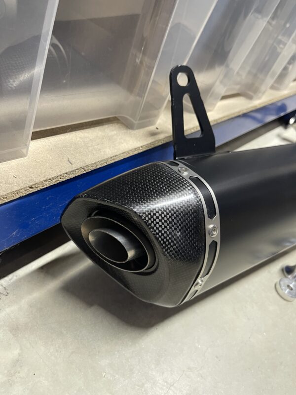 Vespa GTS 125-300 Auspuffanlage / Vollcarbon – Bild 2