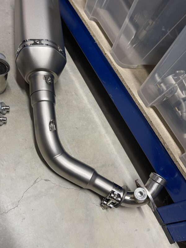Vespa GTS 125-300 Auspuffanlage / Carbon – Bild 4